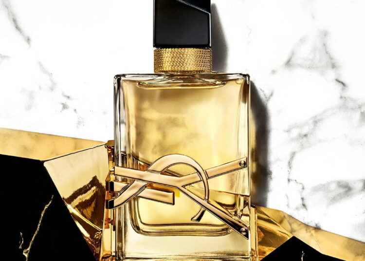 이브 생 로랑 인기 향수”LIBRE”한정 이벤트