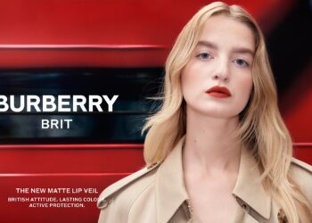 [Beauty Insight] 민들레 홀씨처럼 가볍게! 버버리 뷰티가 제안하는 ‘소프트 매트’의 신세계