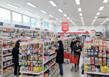 유통가 뒤흔든 ‘5천원의 기적’과 뷰티 트렌드